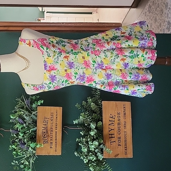 Floral romper - Picture 1 of 4